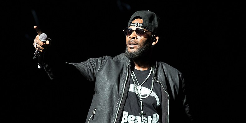 RCA/SONY Ends Relationship With R. Kelly, Two Days After #MuteRKelly ...